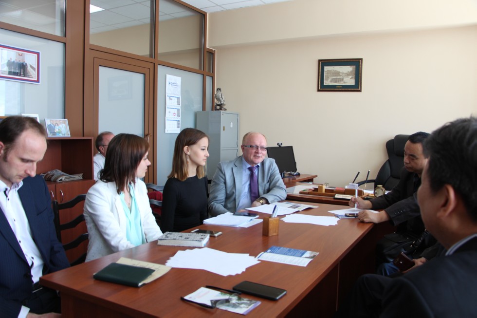 ������������� ��������� ������������ (��������� �������) � ������ �������� ������ �������� ���