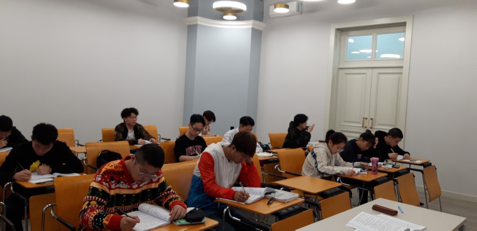 Новый  учебный корпус для иностранных учащихся