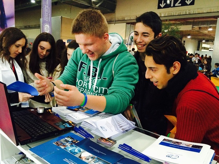 Innovations in education are discussed under hot sun of Spain