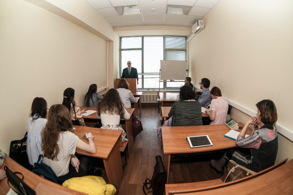 ����� ������������ ������-������������ ����������� �� ������� ��������������