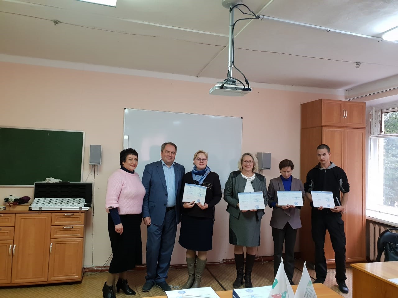 Преподаватели и методисты Казанского межрегионального методического центра обучили 100 педагогов финансовой грамотности в Республике Марий Эл Преподаватели и методисты Казанского межрегионального методического центра обучили 100 педагогов финансовой грамотности в Республике Марий Эл