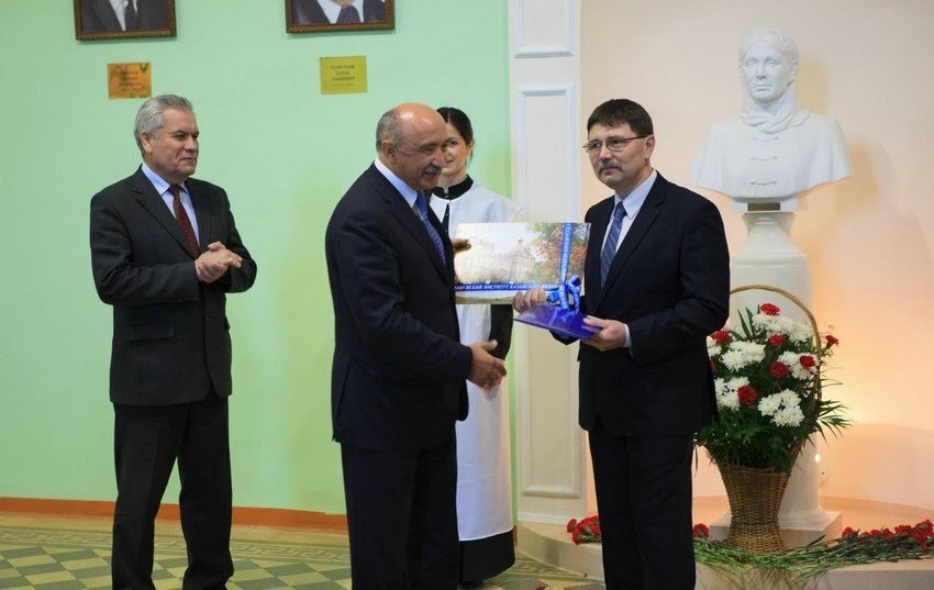 115-летняя история в лицах 115-летняя история в лицах