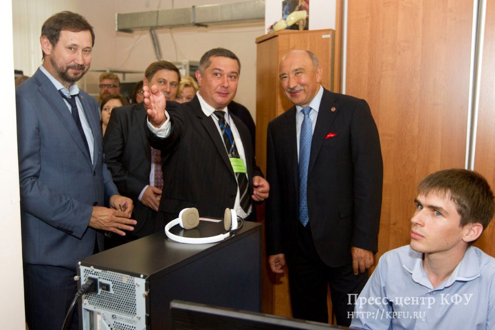 Opening of Neurobiology Laboratory