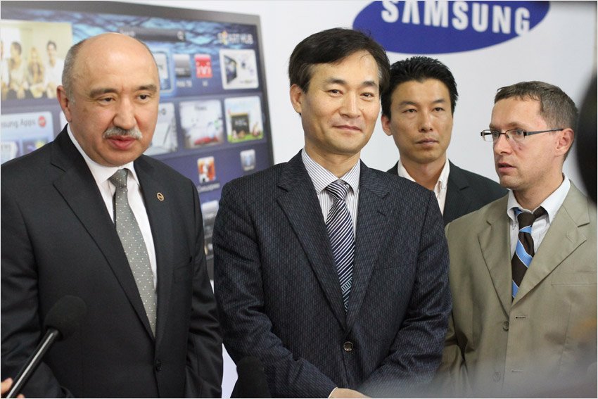   Samsung Electronics:     