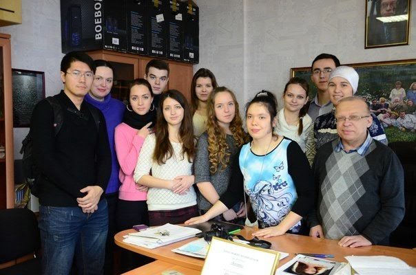 Китайский студент Ван Шиюй осваивает профессию Китайский студент Ван Шиюй осваивает профессию