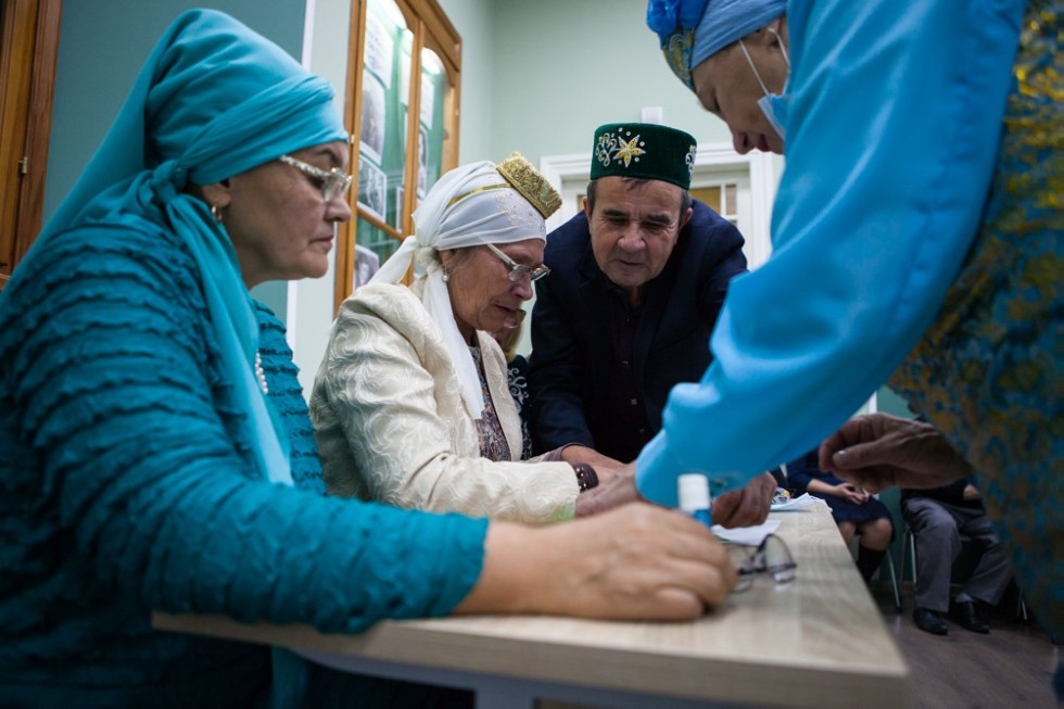 В Елабужском институте прошел 'Аулак өй - баттл' между студентами вуза и ведущими литературными деятелями Республики Татарстан В Елабужском институте прошел 'Аулак өй - баттл' между студентами вуза и ведущими литературными деятелями Республики Татарстан