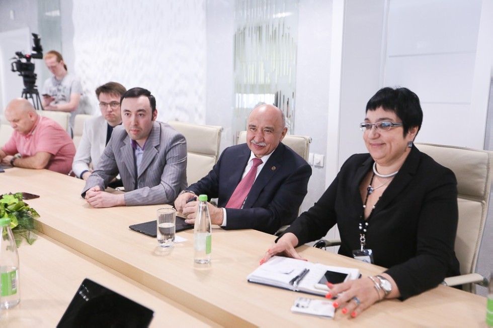 KFU and London School of Economics on track to finalize joint degree deal KFU and London School of Economics on track to finalize joint degree deal