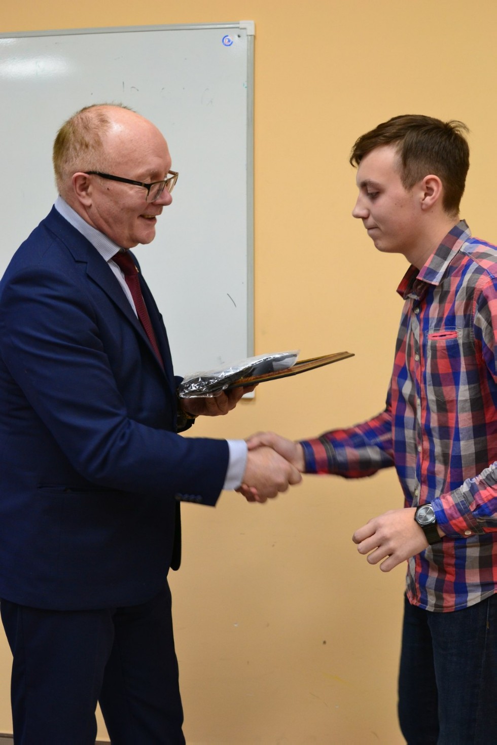 ������ ����� ����