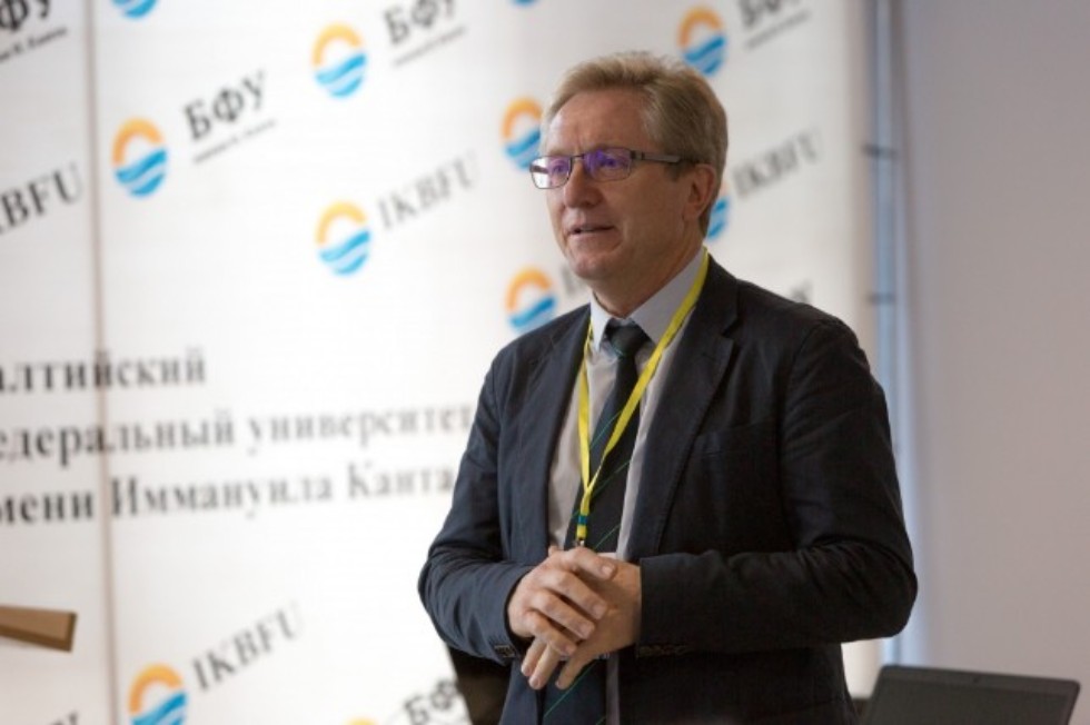 XXI семинар-конференция Проекта 5-100 в БФУ им.И.Канта: секция 'Коммерциализация технологий, инновационный потенциал российских вузов' XXI семинар-конференция Проекта 5-100 в БФУ им.И.Канта: секция 'Коммерциализация технологий, инновационный потенциал российских вузов'