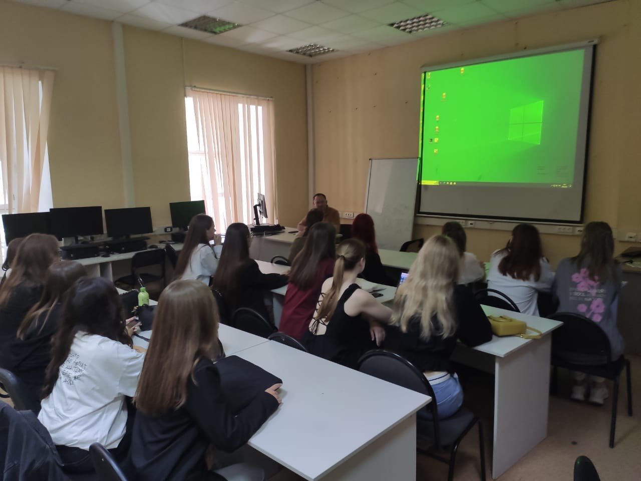 � ������ 13.3-201� ������ ����� ����������� �����