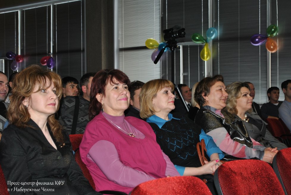 ������� ����� ������� ��� � �. ���������� ����� �������� ���� 15-������ ������