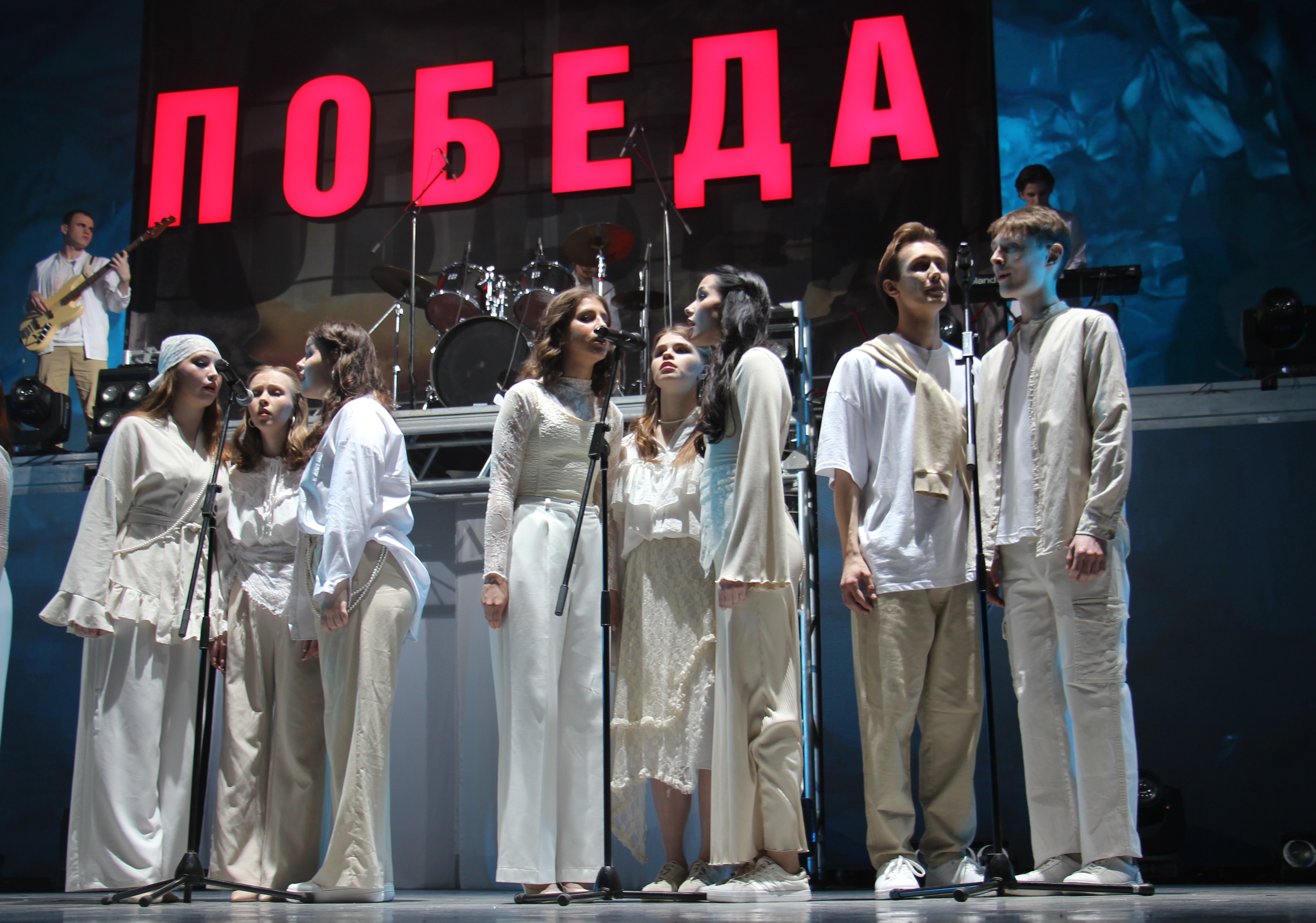 ������� �� ������ ��������� '������������ ����� 2025' � ����!