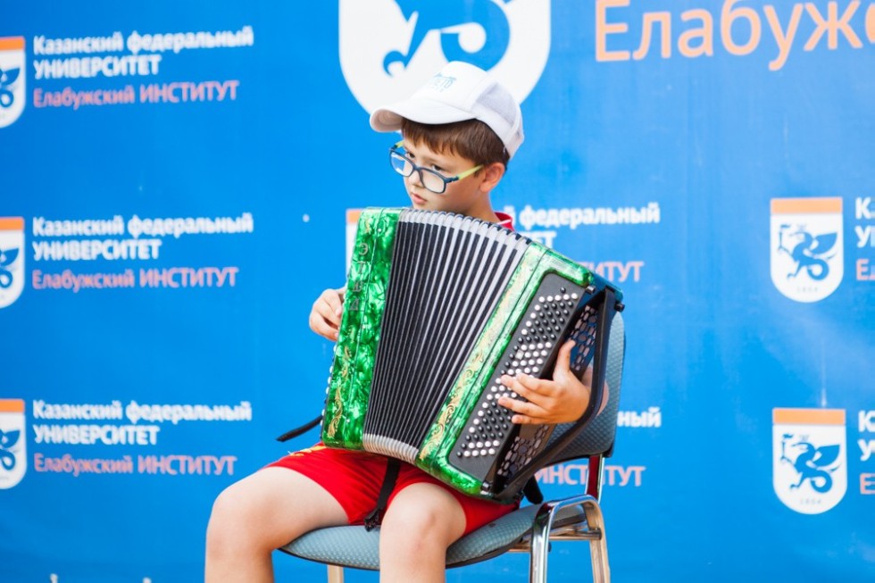 В Елабужском институте КФУ состоялось торжественное закрытие лагеря 'ИнтеЛЛето' В Елабужском институте КФУ состоялось торжественное закрытие лагеря 'ИнтеЛЛето'