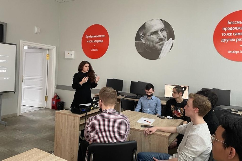 Студенты направления 'Прикладная информатика' Елабужского института приняли участие в интерактивной командной игре 'Безопасный интернет' Студенты направления 'Прикладная информатика' Елабужского института приняли участие в интерактивной командной игре 'Безопасный интернет'