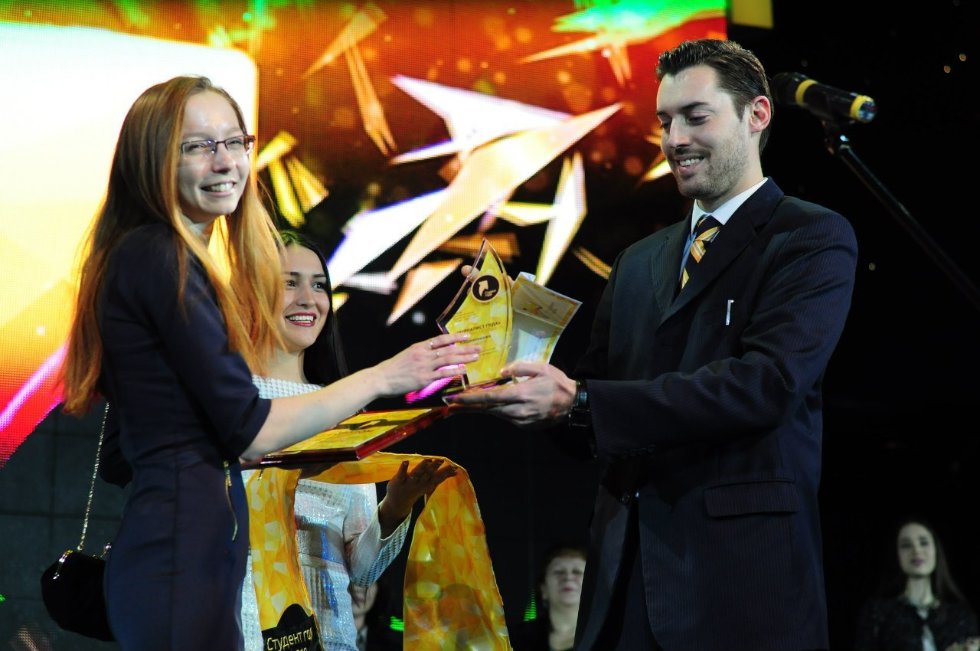 Студенческий трудовой отряд КФУ испробовал свои силы на 'Студенте года 2012' Студенческий трудовой отряд КФУ испробовал свои силы на 'Студенте года 2012'