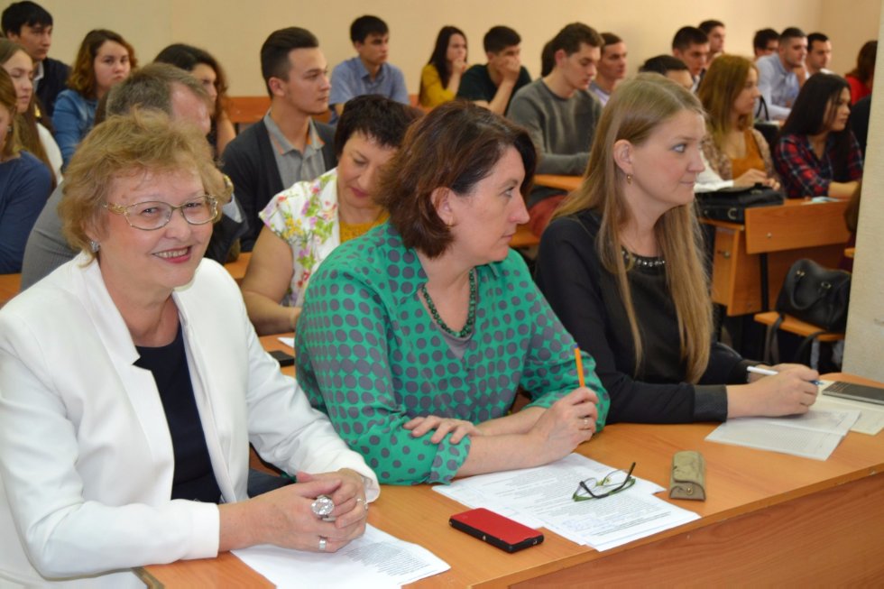 7 сентября 2015 года в преддверии Дня финансиста для студентов ИУЭиФ прочитал публичную лекцию на тему 'Почему мы платим налоги?' руководитель УФНС России по РТ ,д.э.н. профессор Марат Адипович Сафиуллин 7 сентября 2015 года в преддверии Дня финансиста для студентов ИУЭиФ прочитал публичную лекцию на тему 'Почему мы платим налоги?' руководитель УФНС России по РТ ,д.э.н. профессор Марат Адипович Сафиуллин