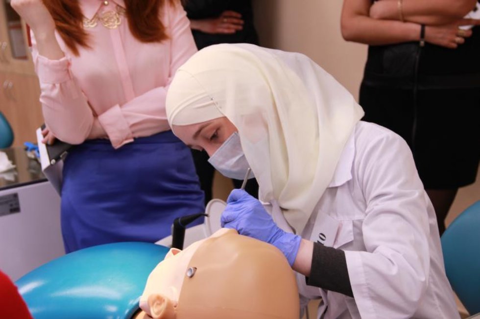 ������ ������������� ������������ ��������� �� ������������, ����������� 80-����� ������������ ������� ����� ���������� ���������, ������������ ����������� ������, ���������� ���������� ���������� ����������������� ������������� ������� �����������