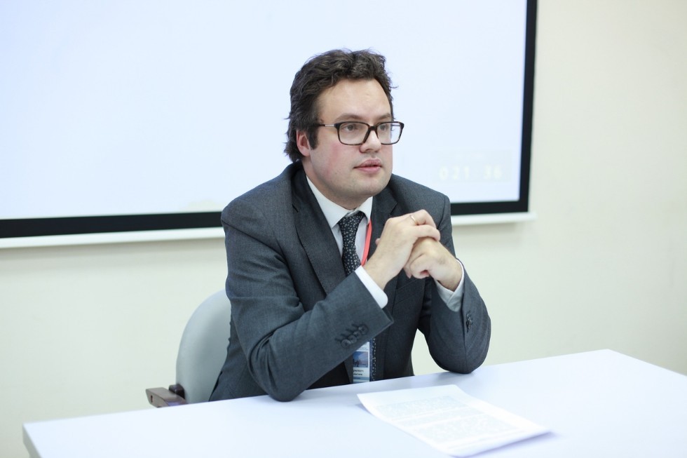 '����� � ���������������� ����': ������������� ������