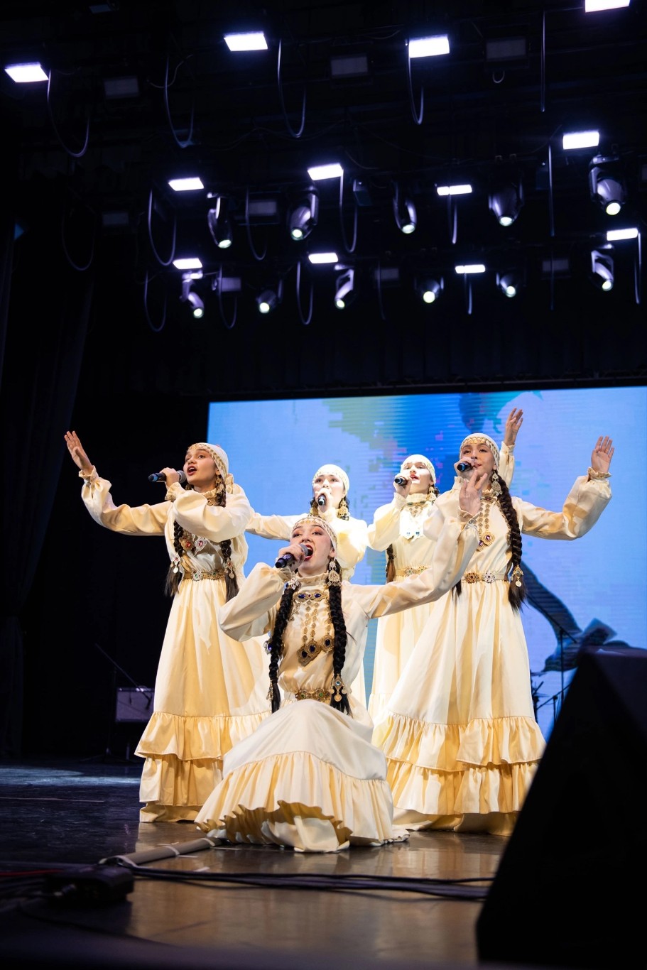 ����������� ��������-���������������� �������� '�ә��ә�' � �������� �������� ����� '�������' ���� ����� ������������ ���������� XXX ��������� '���� �������������'