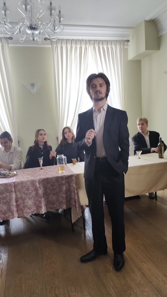 Вальс жизни в доме Левушки Толстого Вальс жизни в доме Левушки Толстого