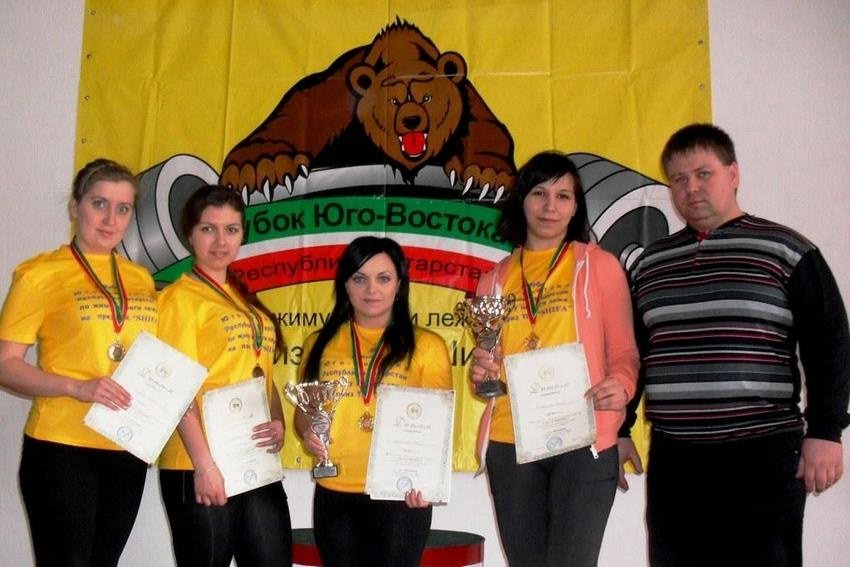 2 ������, 1 ������� � 1 ������ � ������� ����� �������������