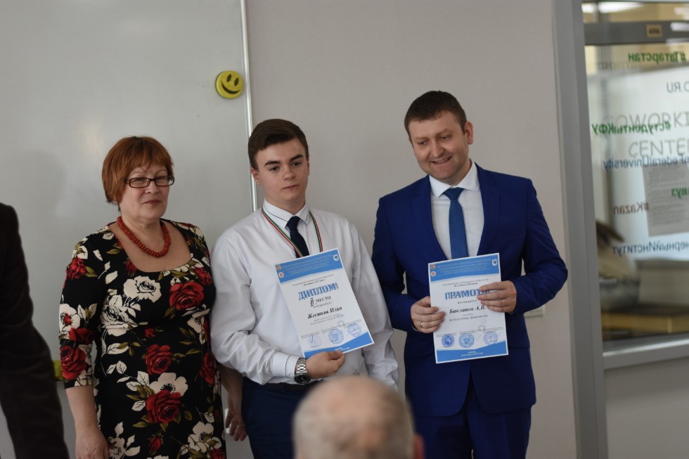 ����� ��������� ���� ������������� 