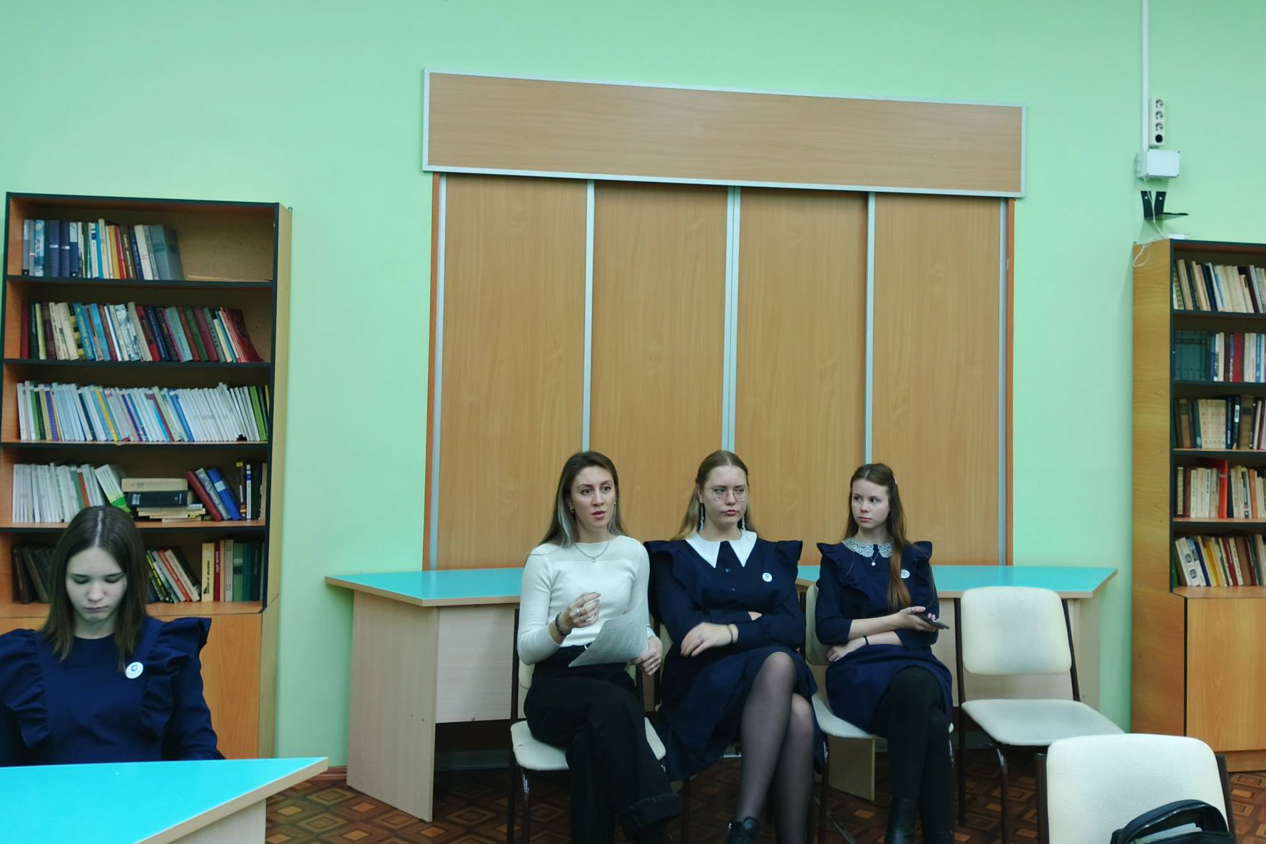 Студенты 'Edlingua' провели научные дебаты Студенты 'Edlingua' провели научные дебаты