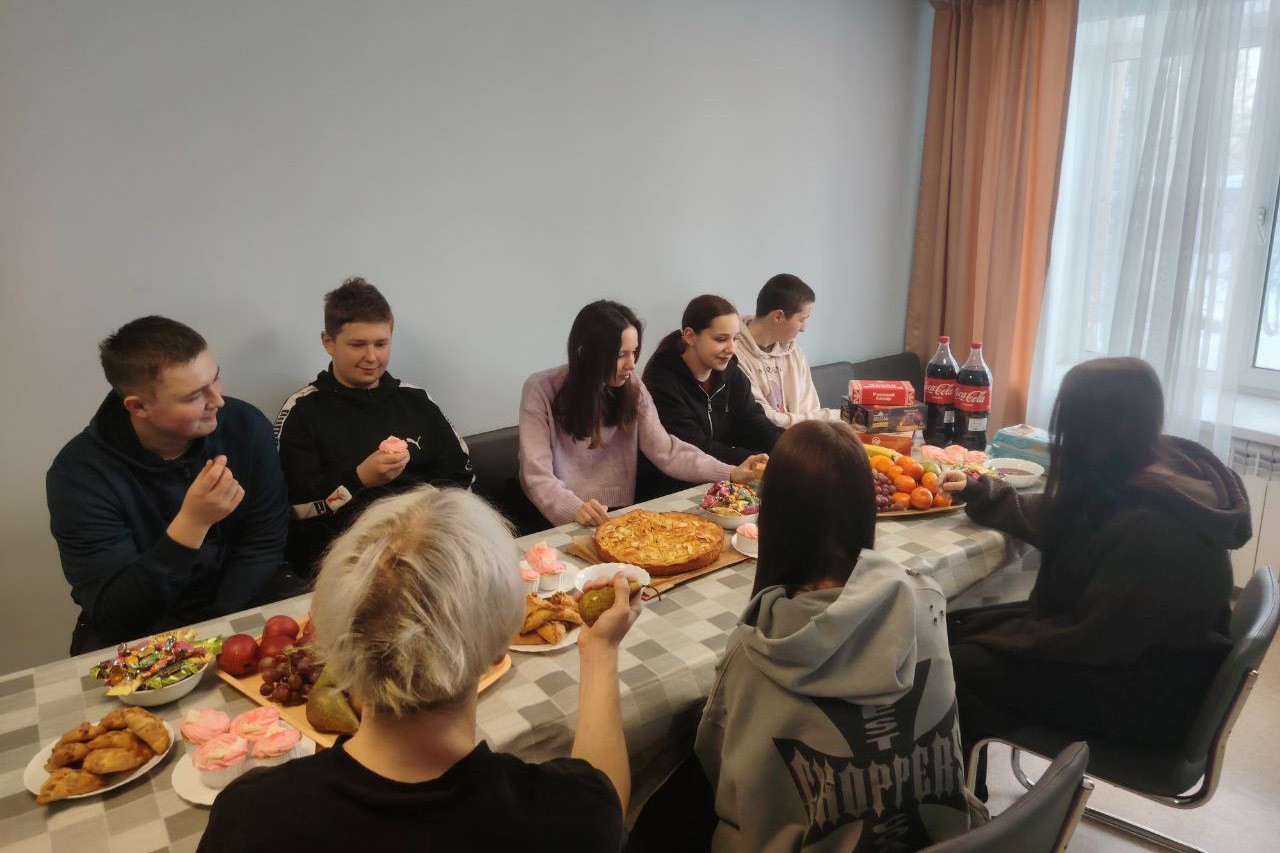 Школьники из Лисичанска и Рубежного осваиваются в Елабуге: музеи, каток и атмосфера праздника Школьники из Лисичанска и Рубежного осваиваются в Елабуге: музеи, каток и атмосфера праздника