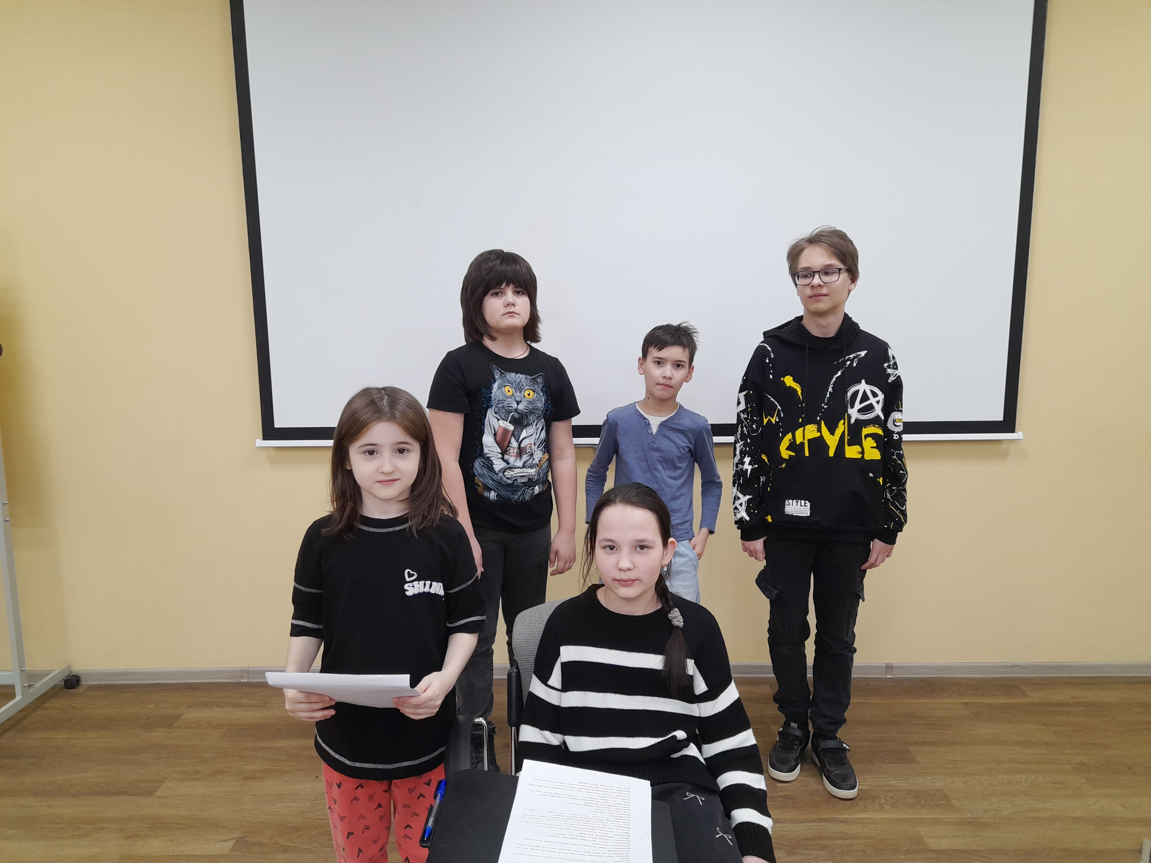 Юные актеры работают над серией спектаклей по фольклорным сказкам народов России Юные актеры работают над серией спектаклей по фольклорным сказкам народов России