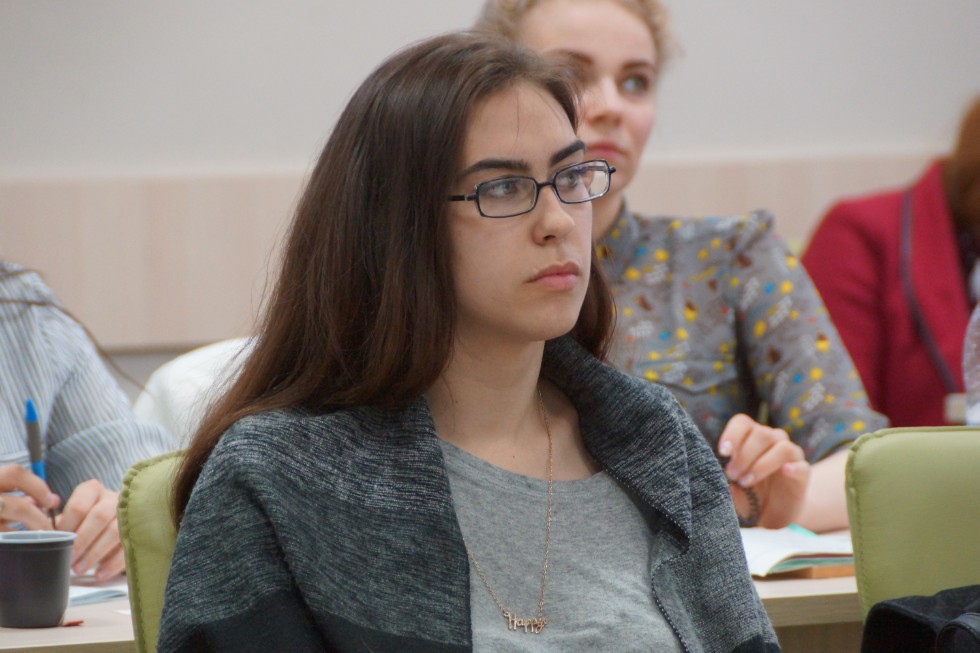 ������������� ������� ����������� '��������� � ������������ ����������� �����' (Reflections and Innovations in EFL: Teaching Methods and Assessments)