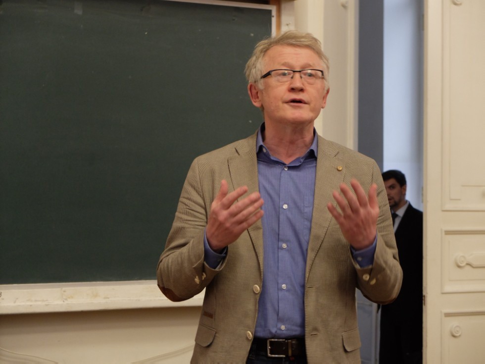 �������� �������� ����������� ��������� �������� � ������������������