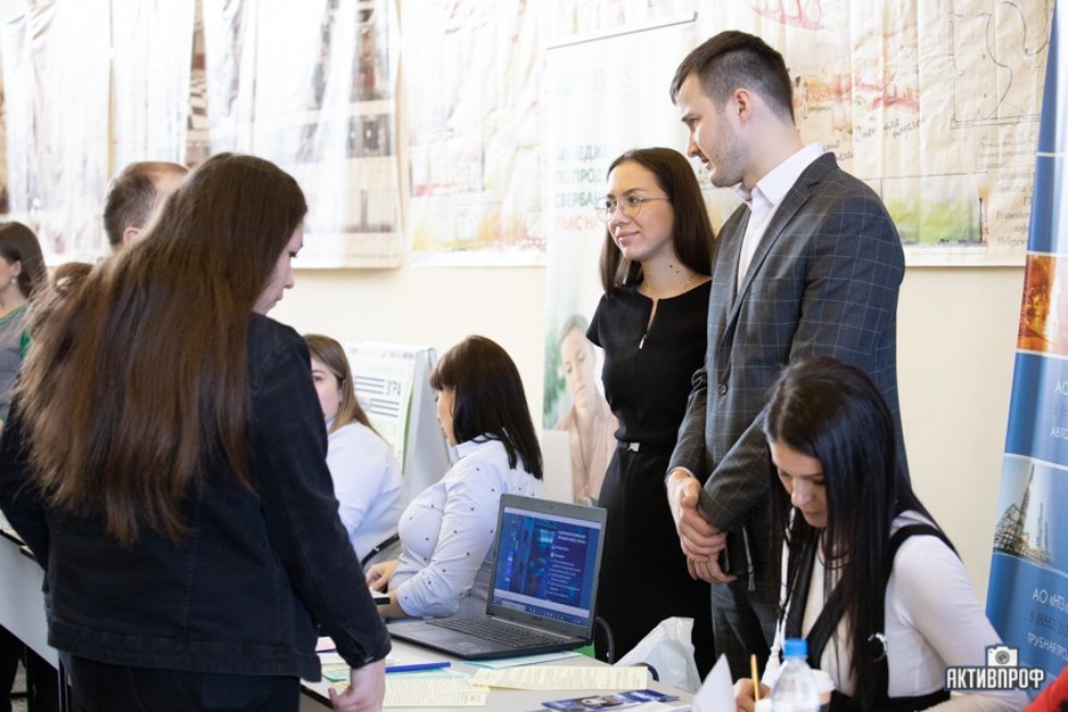 ��� ��� � 