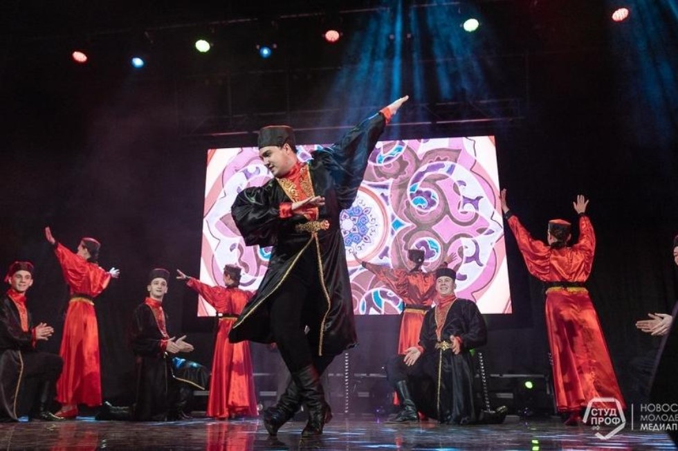 Победы на хореографическом олимпе коллектива 'Шаг вперед' Победы на хореографическом олимпе коллектива 'Шаг вперед'