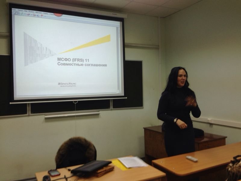 Director of a British Audit and Consulting Company Explained Financial Statement Consolidation Issues to KFU Students Director of a British Audit and Consulting Company Explained Financial Statement Consolidation Issues to KFU Students