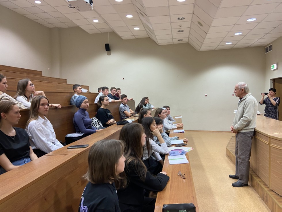 Болгар чоры каберташлары ни сөйли? Болгар чоры каберташлары ни сөйли?