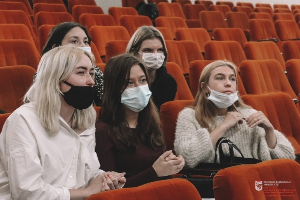 Студентки ИФМК заняли 3 место в интеллектуальной игре 'Антикоррупционный биатлон' Студентки ИФМК заняли 3 место в интеллектуальной игре 'Антикоррупционный биатлон'