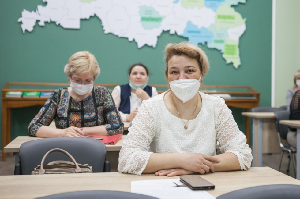 Конференция 'Наследие Тукая и тюркский мир' состоялась в Елабужском институте КФУ Конференция 'Наследие Тукая и тюркский мир' состоялась в Елабужском институте КФУ