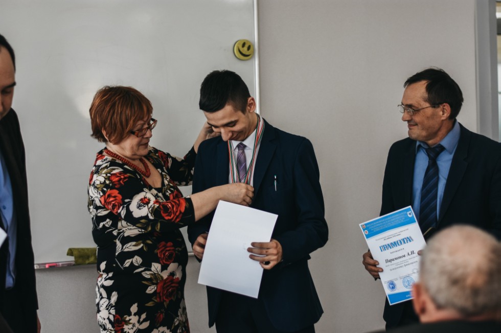 ����� ��������� ���� ������������� 