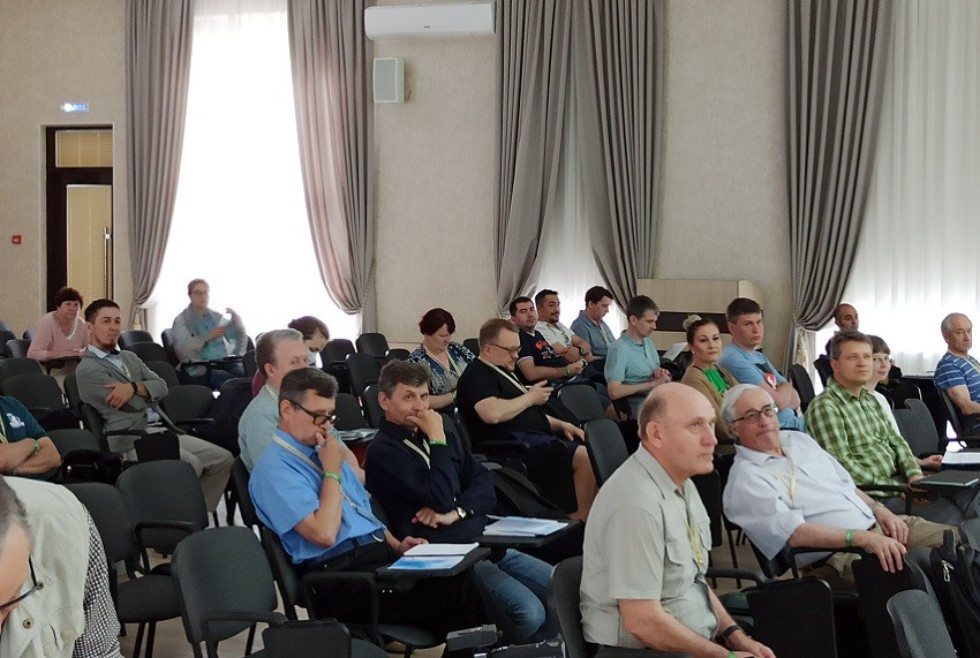 Международная школа-конференция 'Комплексный анализ и его приложения' Международная школа-конференция 'Комплексный анализ и его приложения'