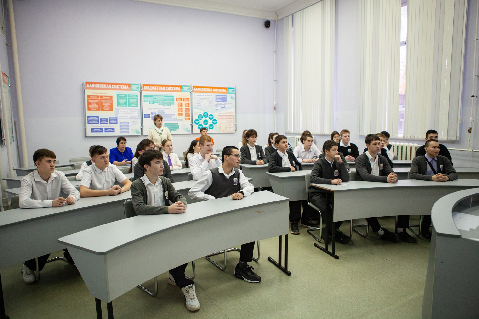 В Елабужском институте КФУ прошел День открытых дверей В Елабужском институте КФУ прошел День открытых дверей