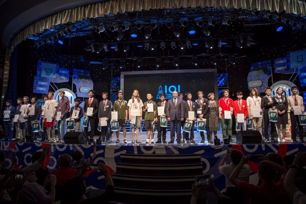 IOI Flag Handed Over to Iran