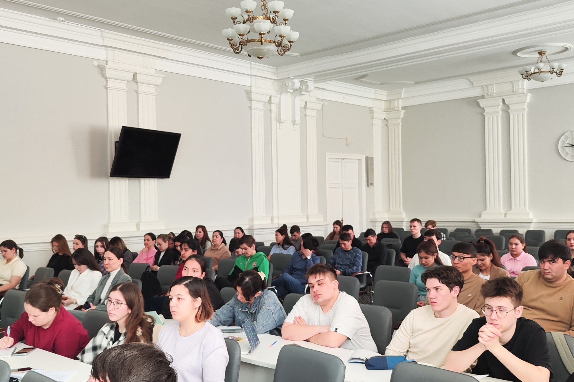 Прошло профилактическое мероприятие 'Знать закон ? значит быть свободным!' Прошло профилактическое мероприятие 'Знать закон ? значит быть свободным!'