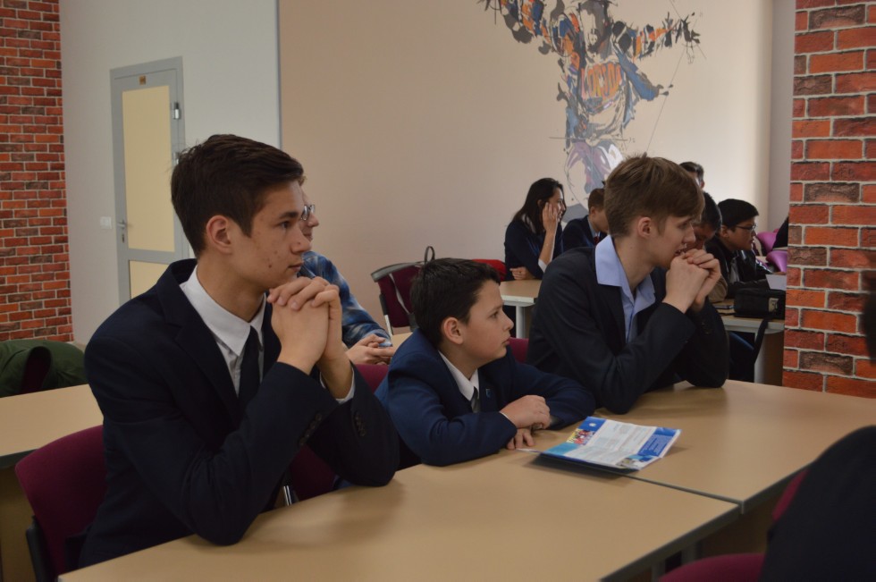 ����� ��������� ���� ������������� 