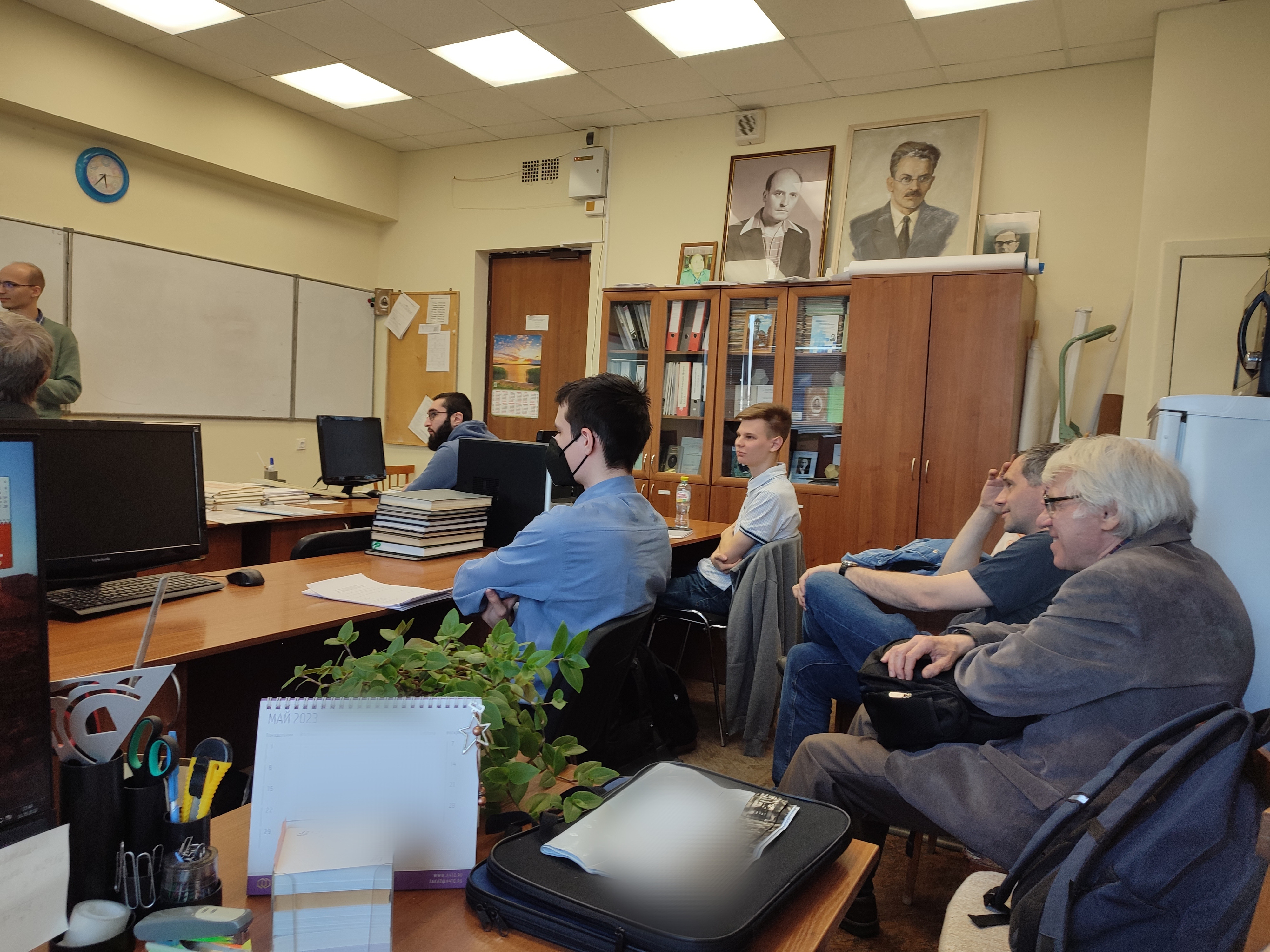 11 мая на кафедре геометрии состоялась защита курсовых работ студентов 3 курса направления 01.03.01 Математика 11 мая на кафедре геометрии состоялась защита курсовых работ студентов 3 курса направления 01.03.01 Математика