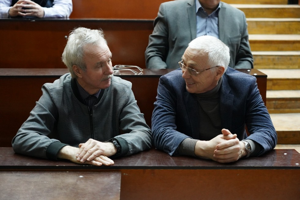 � ��������� ������ ��� ���������� ���������, ����������� 100-����� �� ��� �������� ����� ��������