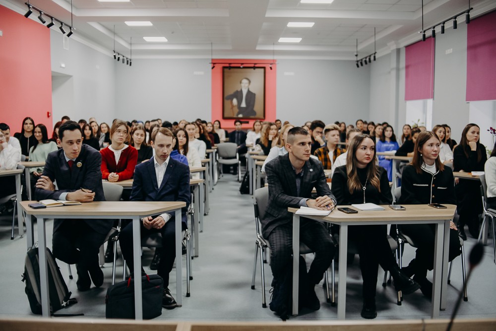 ������ ,���