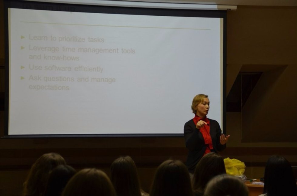 Для студентов ИУЭиФ 10.12.15 компания Ernst&Young провела мастер-класс на тему 'Тайм-менеджмент'. Для студентов ИУЭиФ 10.12.15 компания Ernst&Young провела мастер-класс на тему 'Тайм-менеджмент'.