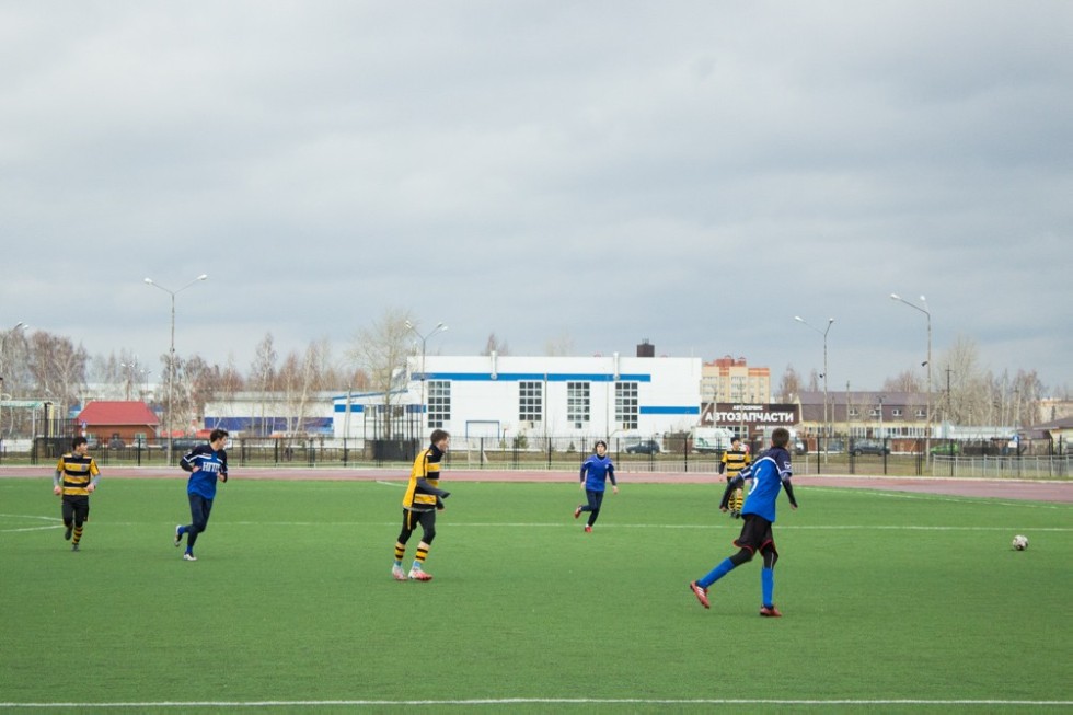 Команда Елабужского института КФУ вышла в плей-офф студенческой футбольной лиги Команда Елабужского института КФУ вышла в плей-офф студенческой футбольной лиги