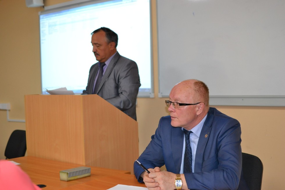 ������ ����� ����