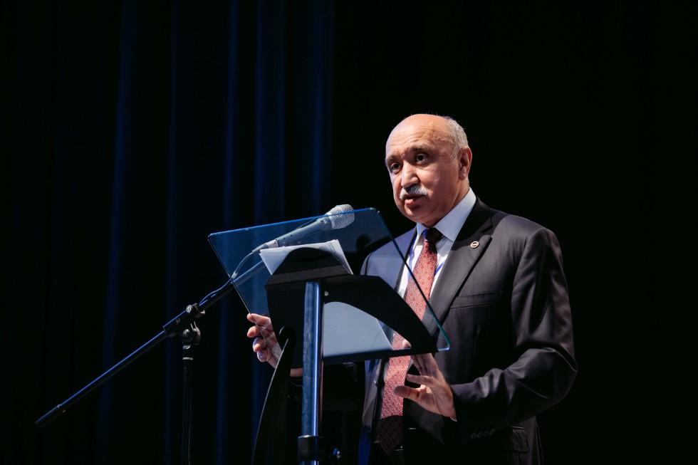 Leadership change at the Institute of Physics sees Vice-Rector Dmitry Tayursky assuming Director's chair Leadership change at the Institute of Physics sees Vice-Rector Dmitry Tayursky assuming Director's chair